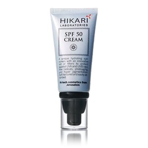 קרם לחות עם מקדם הגנה +SPF 50 להגנה רחבה מפני קרני השמש​ | HIKARI Sunblock SPF 50+ Cream