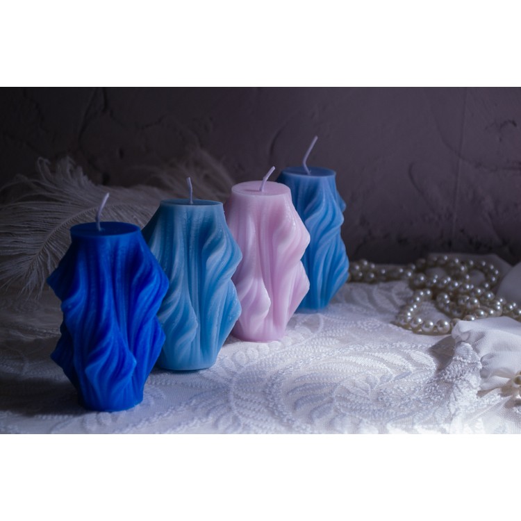 Curly soy wax candle with aromatic oils