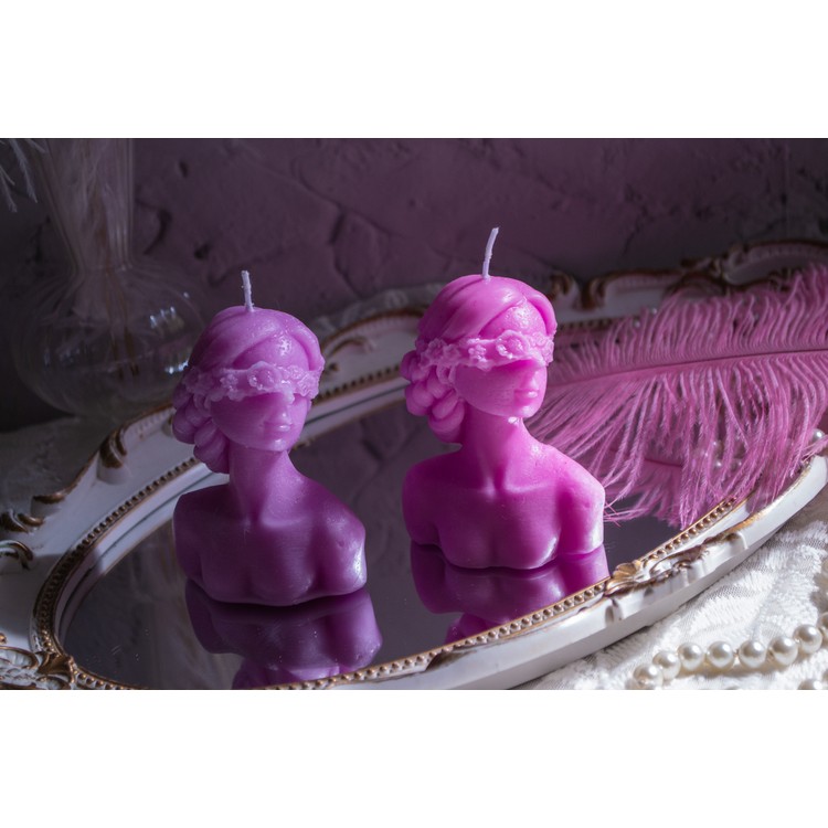 Girl bust soy wax candle with aromatic oils