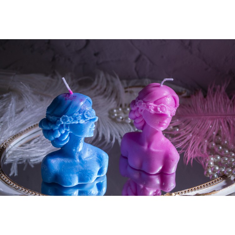 Girl bust soy wax candle with aromatic oils