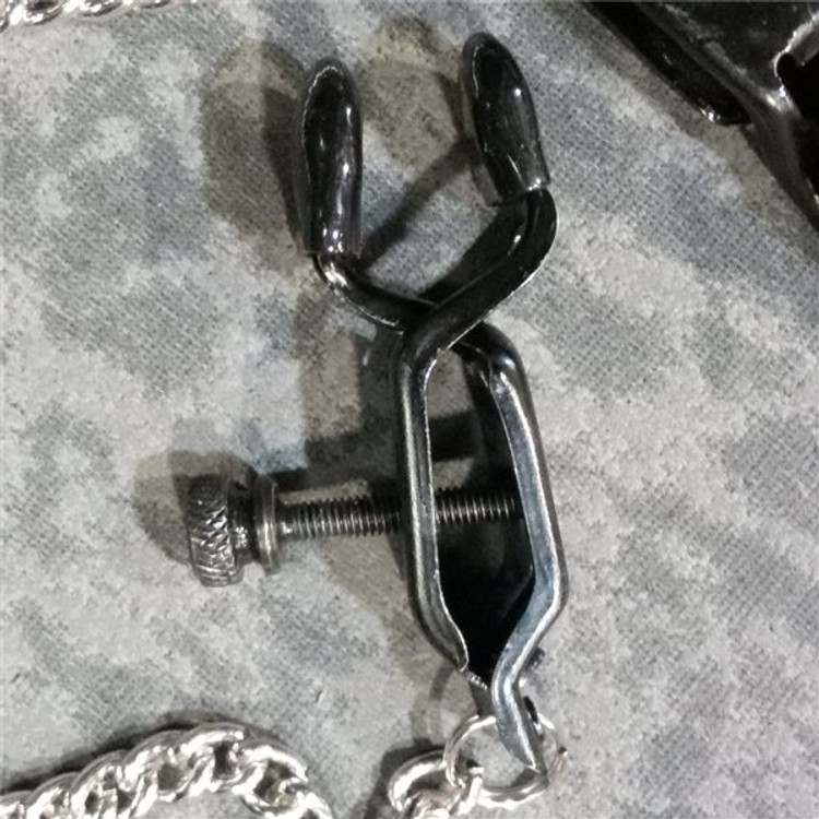 מצבטי לחיצה רחבים לפטמות עם שרשרת