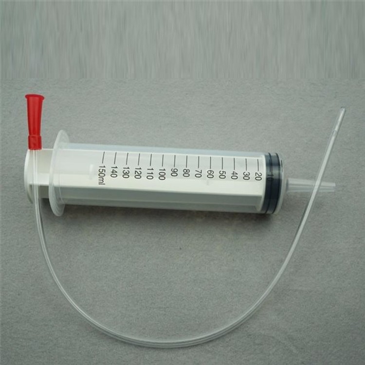 מזרק חוקן עם צינורית 150 מ"ל