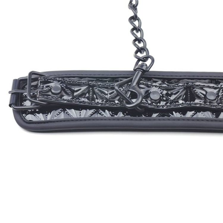 אזיקי ידיים מרופדים ונוחים לקשירת הידיים