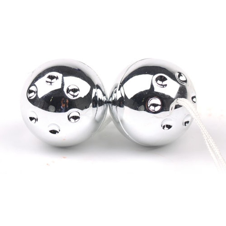 כדורים וגינאלים כסופים עם משקולות