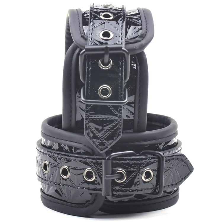 אזיקי רגליים מרופדים עם סגירת אבזם