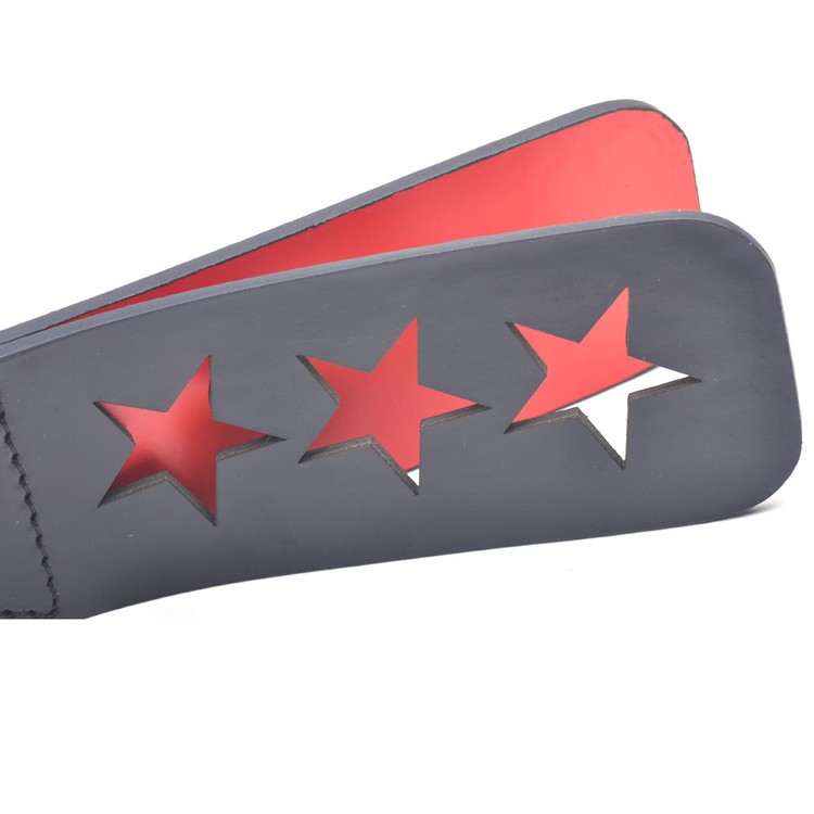 מחבט לספנקינג בעיטור כוכבים