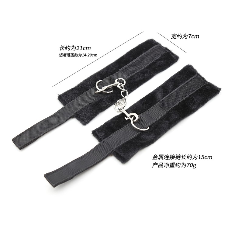 אזיקי ידיים מבד מאוד נוחים עם סגירת סקוץ