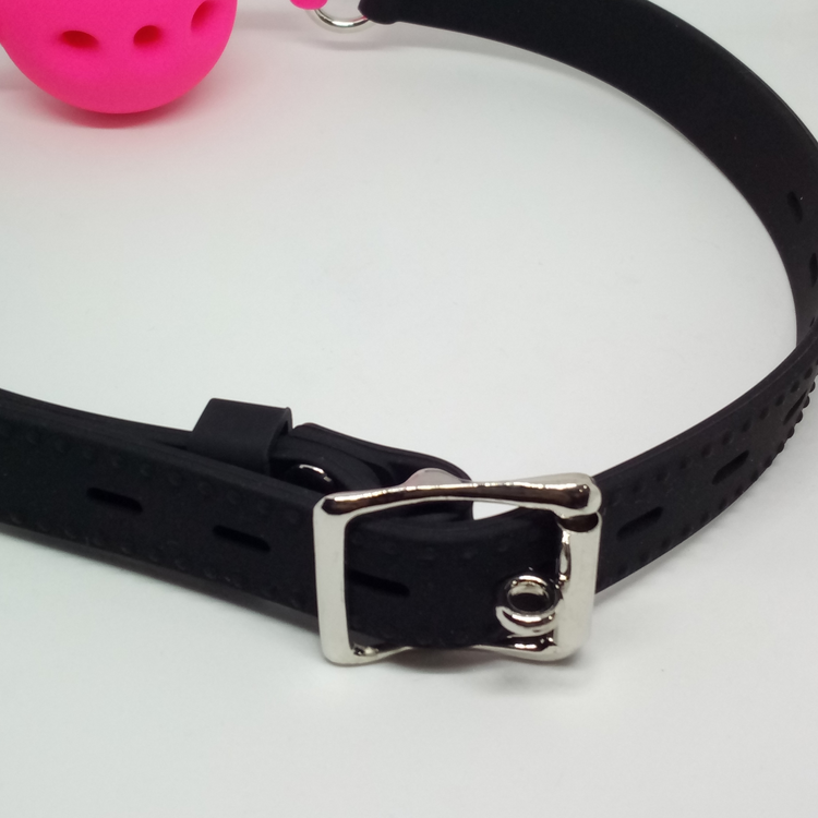 גאג סיליקון הגייני עם חורים בצבע ורוד