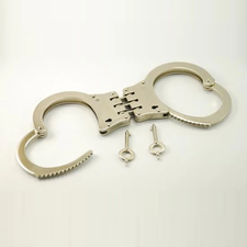 אזיקי ידיים משטרתיים אזיקים צמודים ממתכת Hinged Cuffs