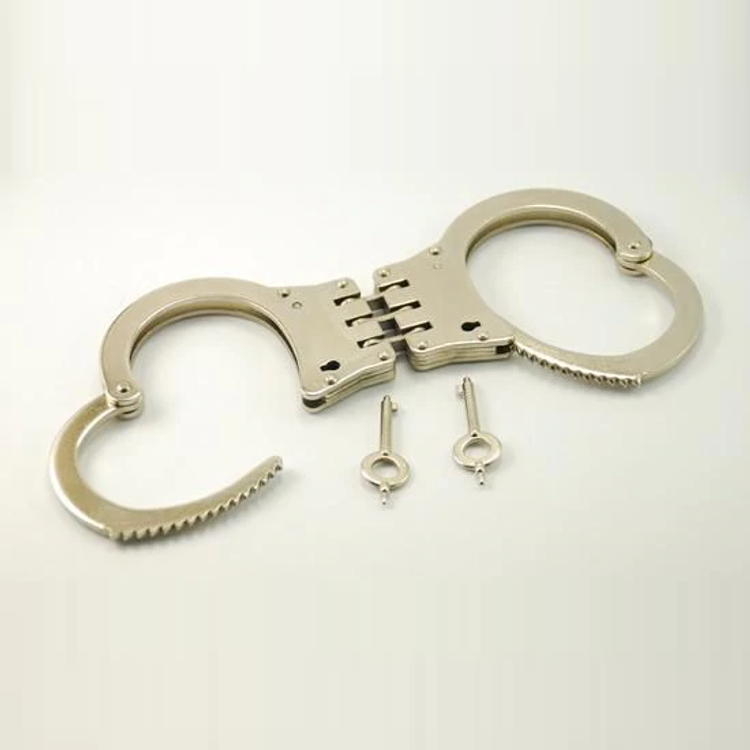 אזיקי ידיים משטרתיים אזיקים צמודים ממתכת Hinged Cuffs