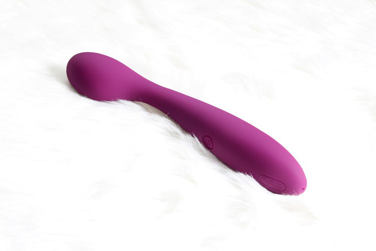 Keri  - ויברטור חיצוני עם עיצוב ייחודי