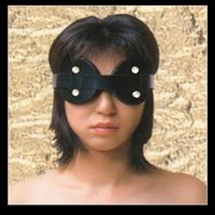 כיסוי עיניים מעור שחור בריפוד פרווה נעים להחשכה מוחלטת