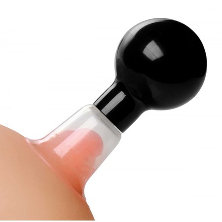 Very delicate nipple pump by Size Matters​
