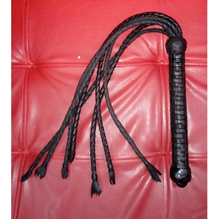 Cat Nails handmade premium leather flogger