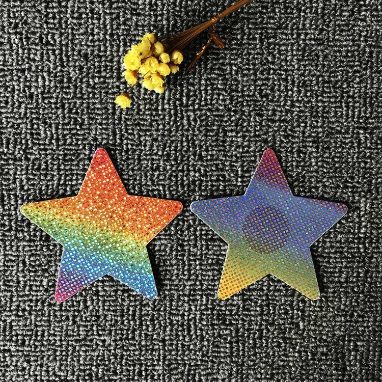 מדבקה לכיסוי פטמות כוכב צבעוני