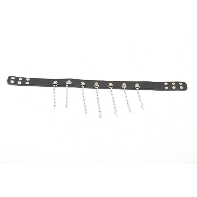 קולר דמוי עור דק עם שרשרות מתכת לשפחה או עבד נשי