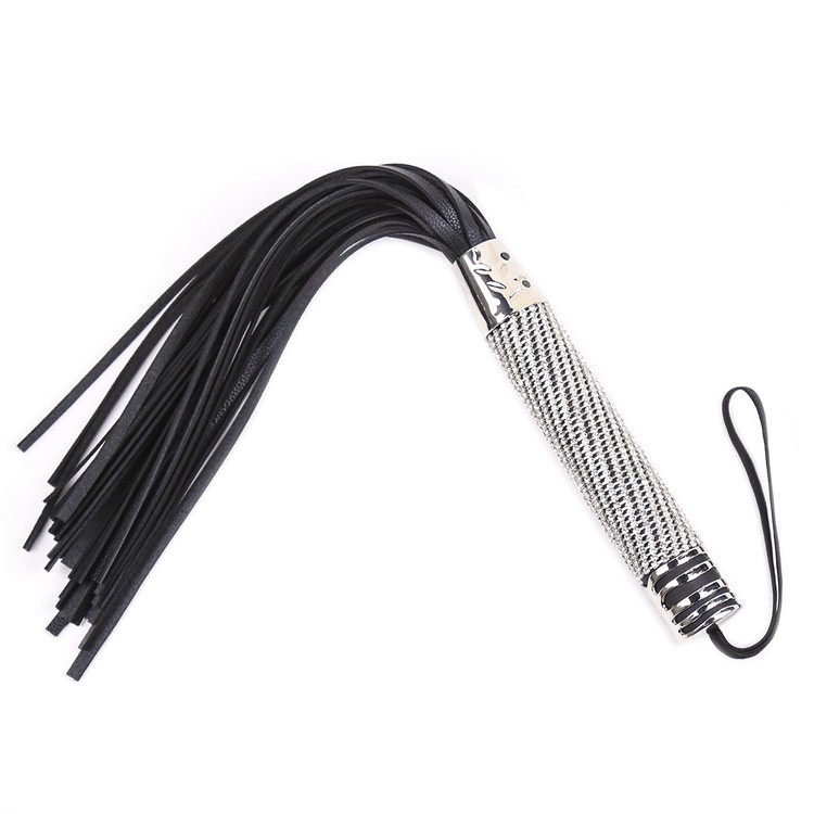 Leather flogger with metal handle