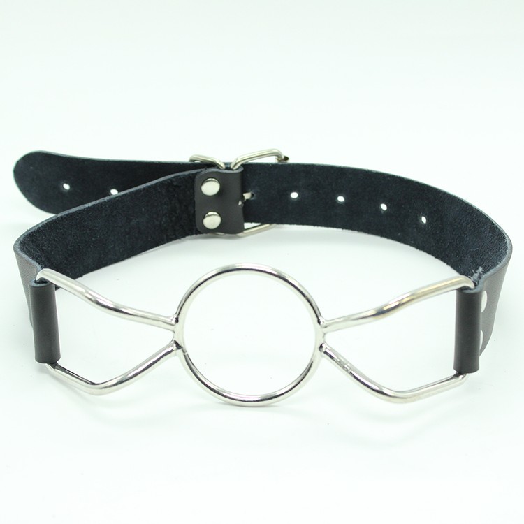 גאג פה עם טבעת לפה פעור - בינוני