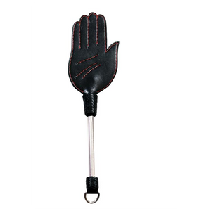 ספנקר מעור שחור בצורת כף יד עם ידית אחיזה ממתכת