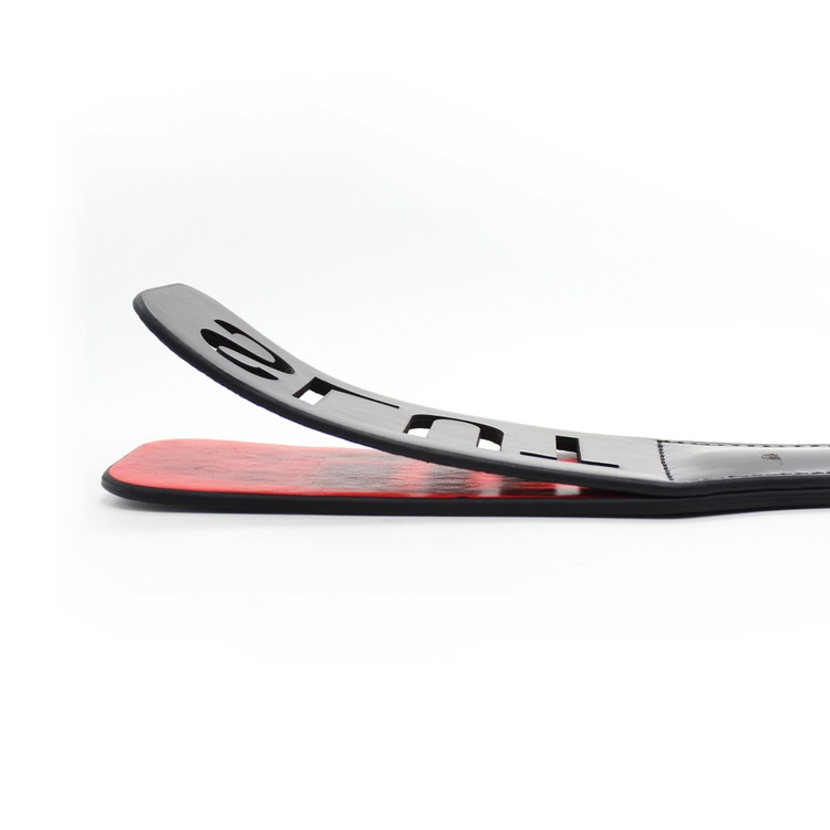 ספנקר דו-שכבתי עם כיתוב SLAVE - דמוי עור