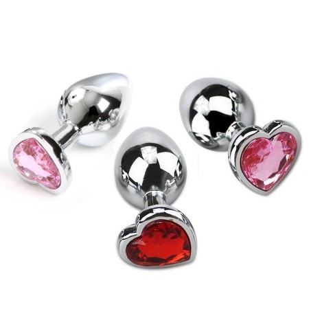 Medium metal plug with 3.5 cm diameter heart-shaped diamond ornament