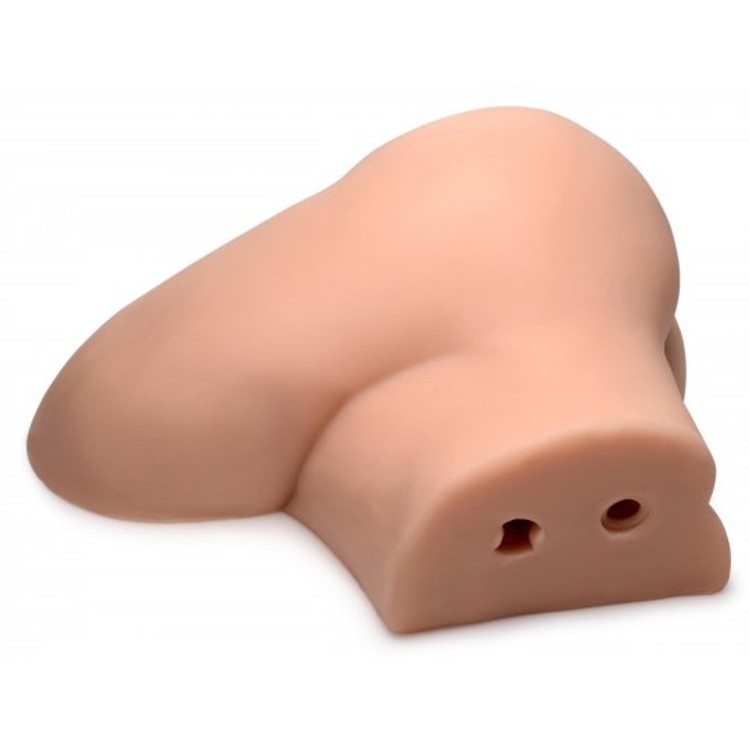 Mistress Casey מאונן רוטט לגבר בצורת ישבן בתנוחת צד עם שני חורים