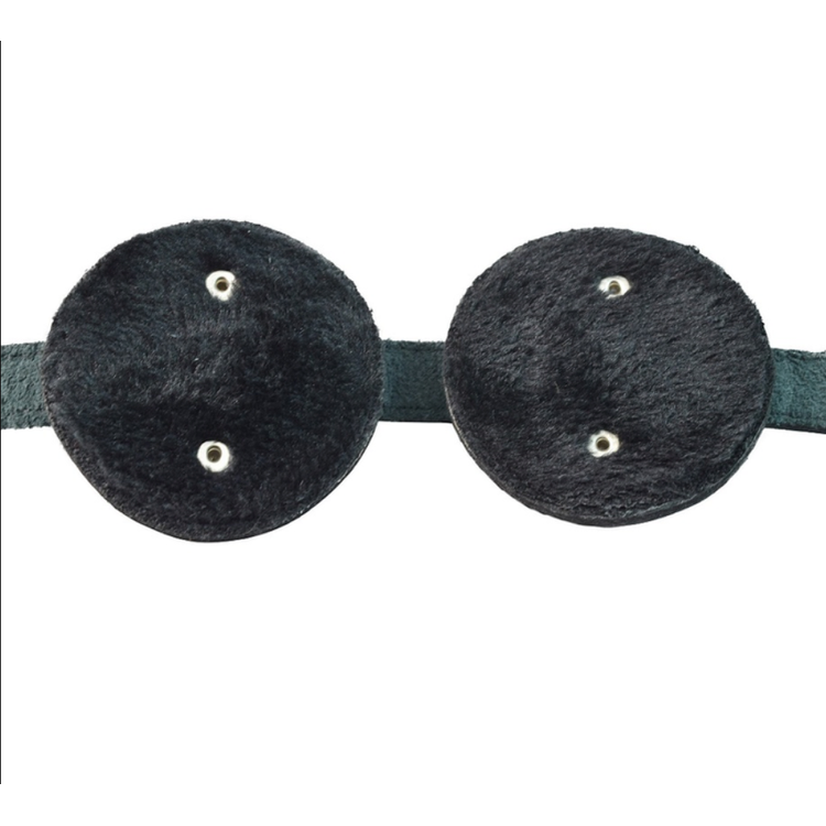 כיסוי עיניים עור טבעוני שחור בריפוד פרווה לחושך מוחלט