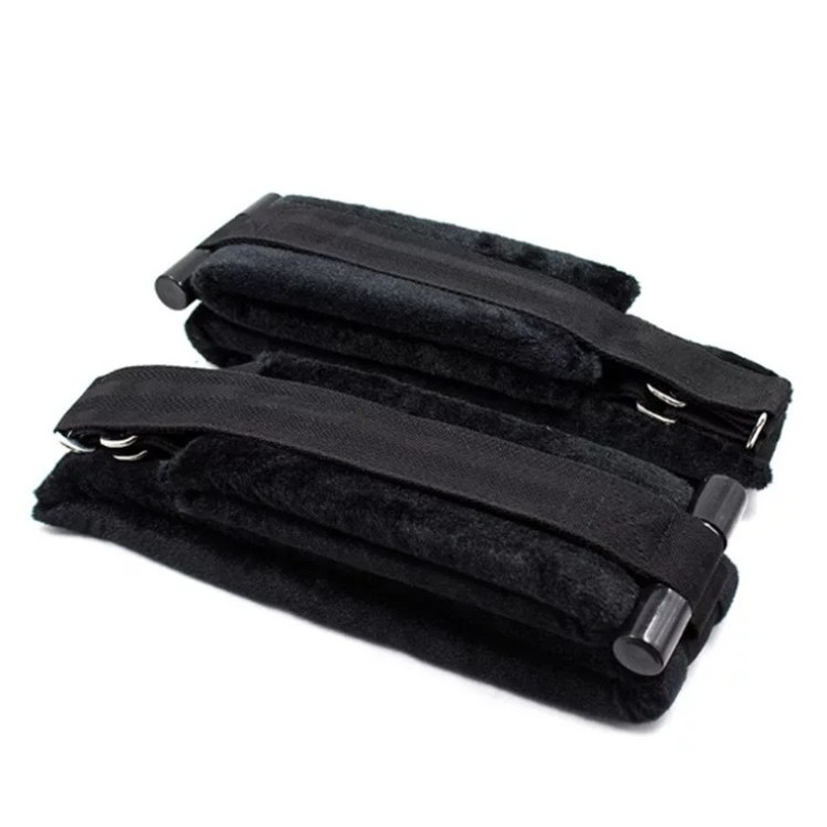 סט איזיקים לתלייה מהדלת