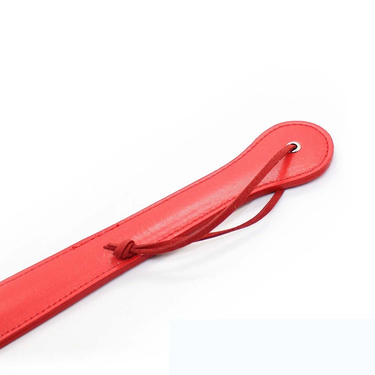 ספנקר אדום דמוי עור ארוך