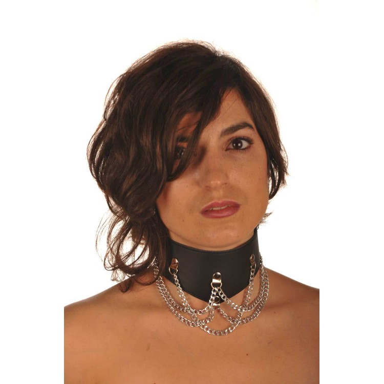 קולר עור שחור אלגנטי עם שרשראות עדינות