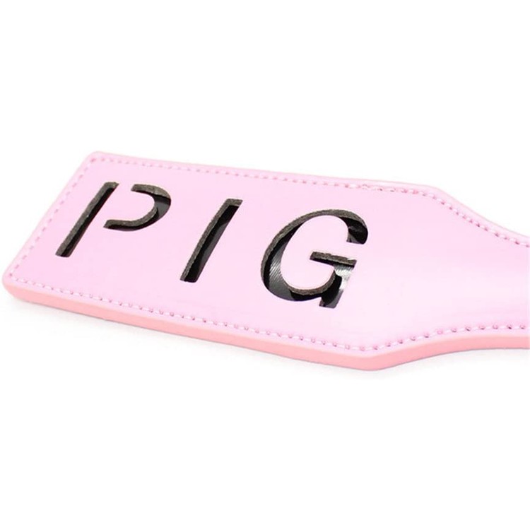 ספנקר הצלפות ורוד עם כיתוב PIG
