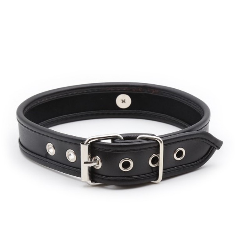 קולר שחור עם אבזם וטבעת O