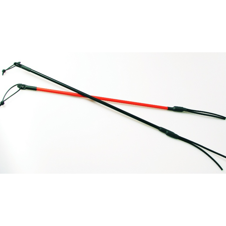 שוט רכיבה דק עם זנבות מפולצים  בצבע שחור