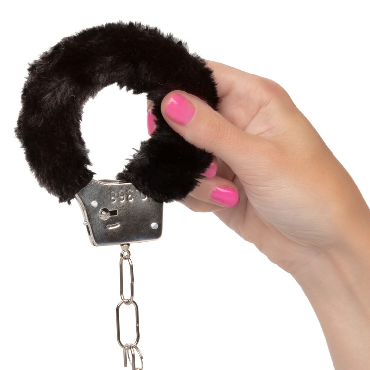 Playful Furry Cuffs אזיקי פרווה שחורים