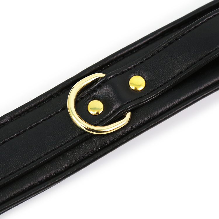 אזיקים דמוי עור בצבע שחור של Naughty Toys