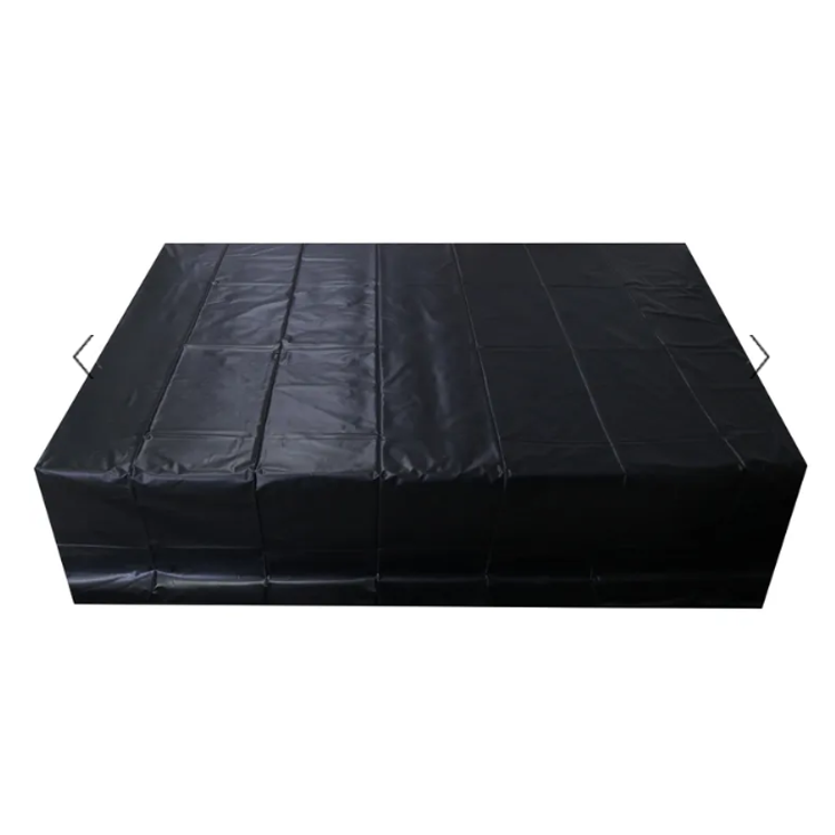 סדין PVC שחור למשחקים פרועים