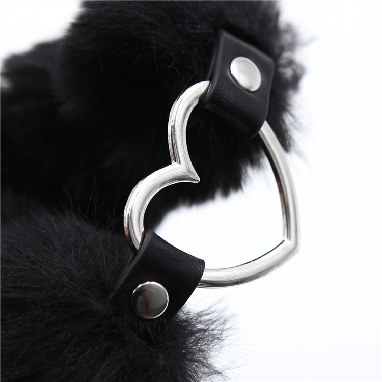 קולר פרוותי עם לולאת לב