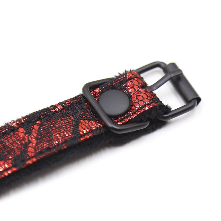 מחסום פה קטן מסיליקון עם רצועה מעוצבת