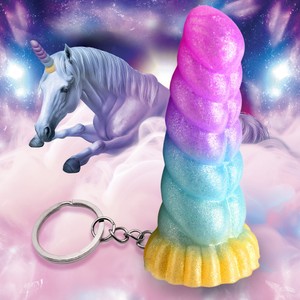 Mystique Unicorn מחזיק מפתחות דילדו חד קרן Creature Cocks