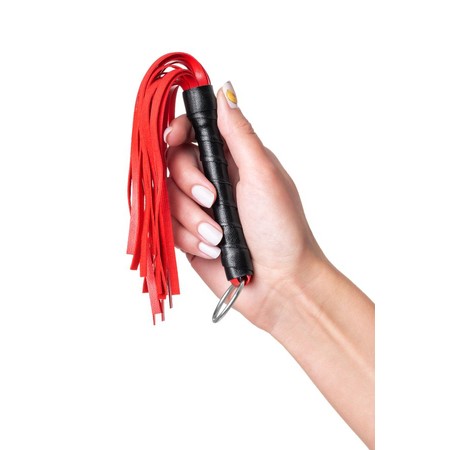 שוט זנבות דמוי עור אדום