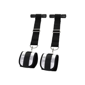Anonymo Door Cuffs 0702 אזיקים כסופים לתליה מהדלת