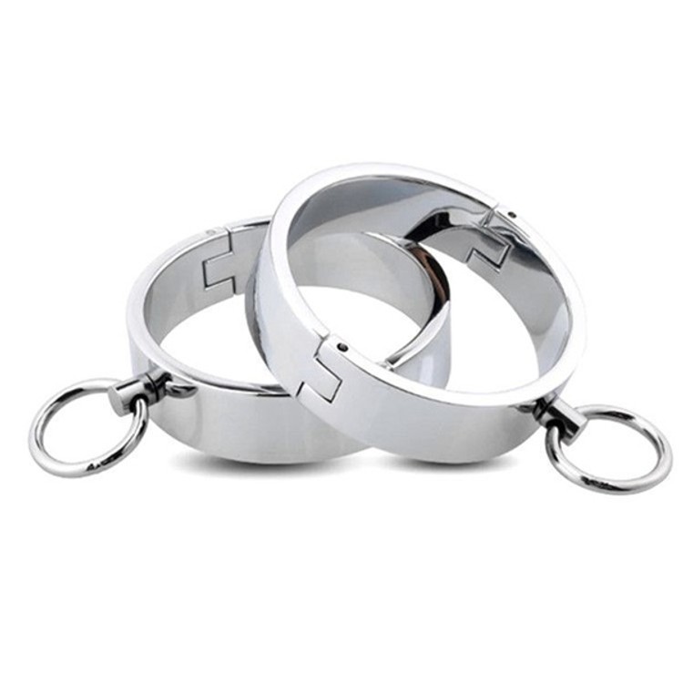 אזיקים ממתכת ננעלים עם מגנט - גדלים שונים