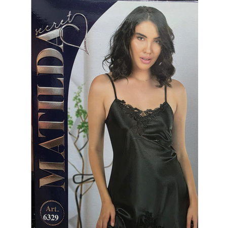 כותונת שחורה סקסית עם עיטורי פרחים