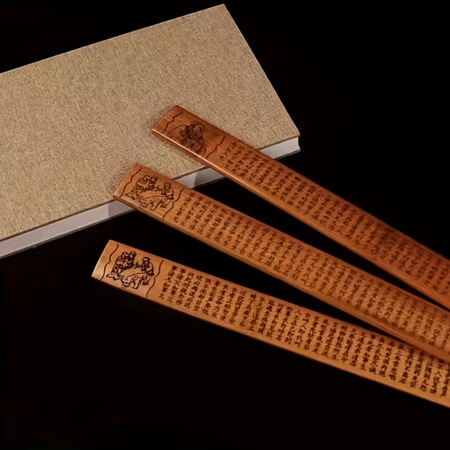 סרגל משמעת עץ עם עיטורים סיניים