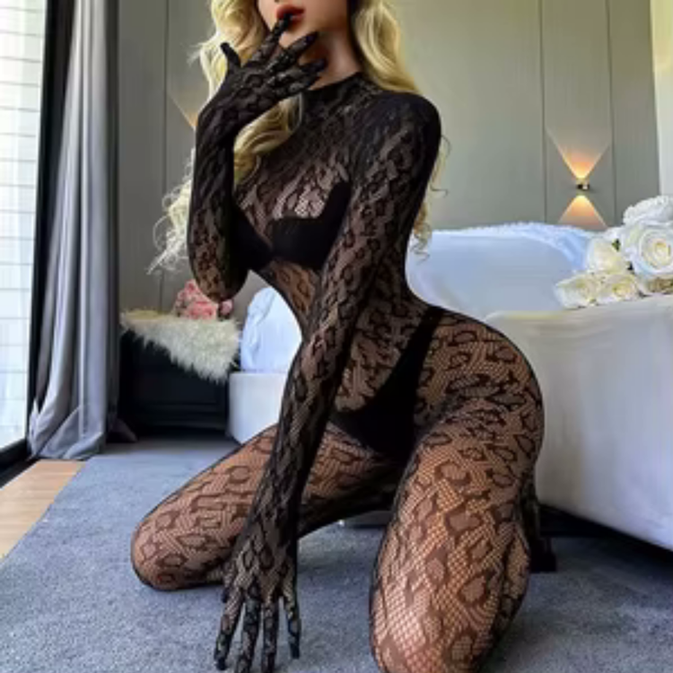 VAQUA בגד גוף ארוך שחור עם גב חשוף