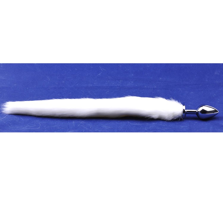 פלאג ממתכת עם זנב פרוותי לבן