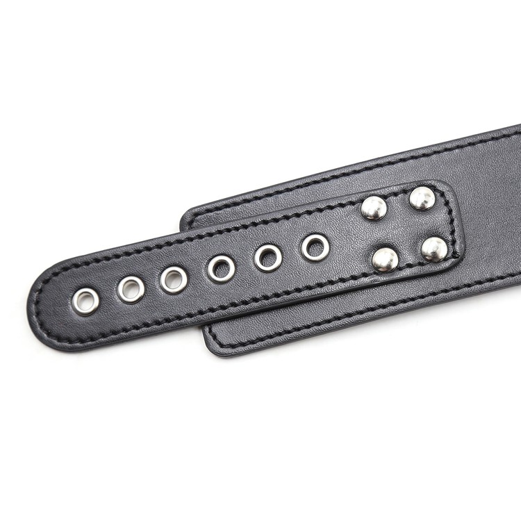 קולר רחב עם רצועה / שחור