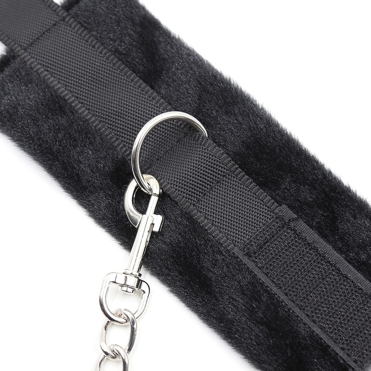 אזיקי יד מקטיפה פרותית