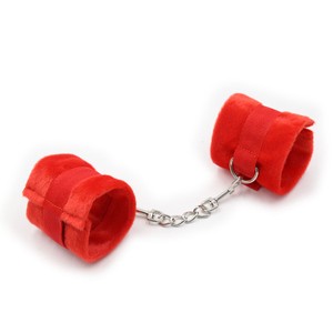 אזיקי רגליים מקטיפה פרותית