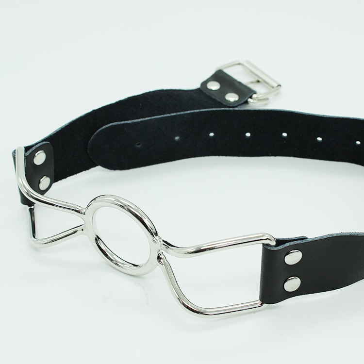 גאג טבעת מתכת זרועות 5 ס"מ